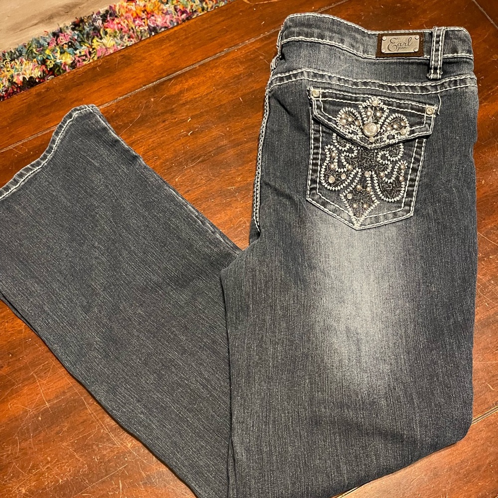 Adorable jeans!